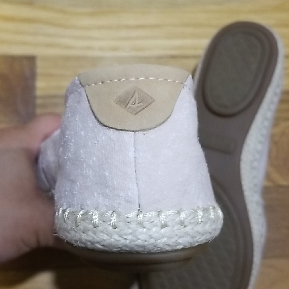 Sperry - Picture 4 of 5